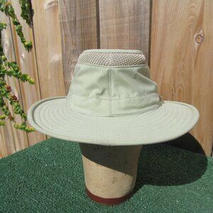 The Tilley Airflow Beige Khaki Size 7 1/8 LTM6 Waterproof Vented Hat